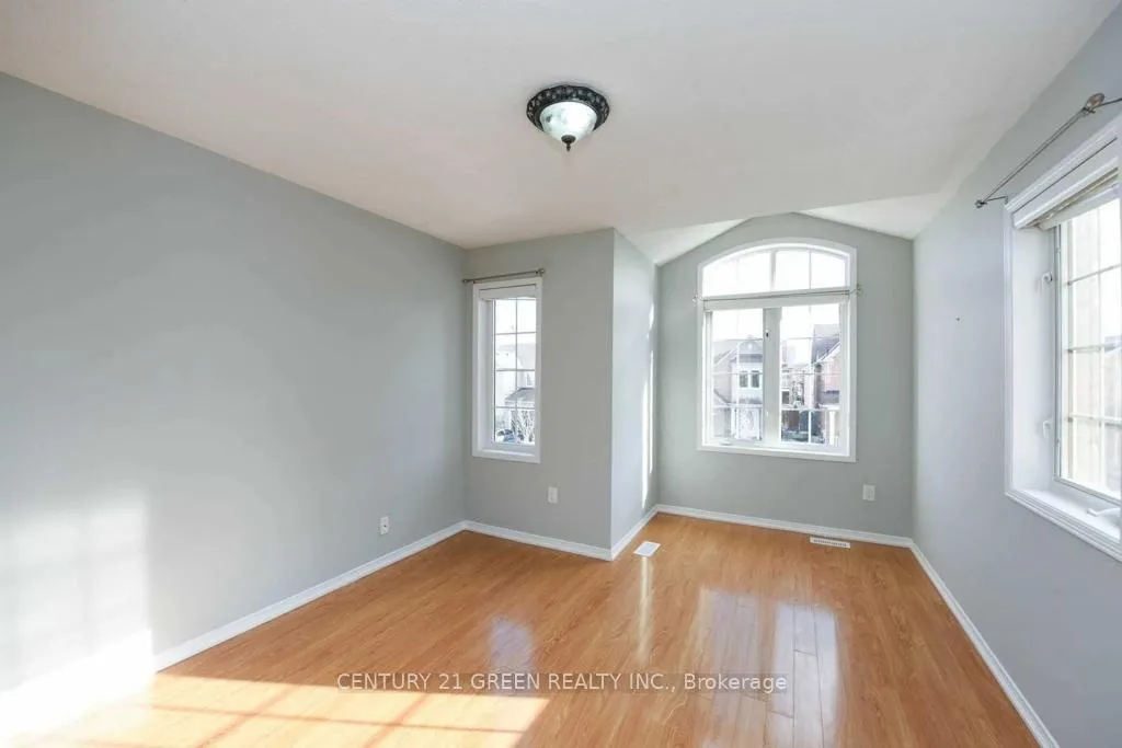 Photo 25 of 11 Penbridge Circle, Brampton, Fletcher's Meadow — HOMEH