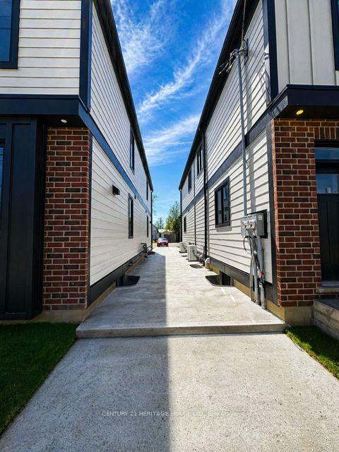 Photo 4 of 51183 Ron Mcneil Line, Malahide, Springfield — HOMEH
