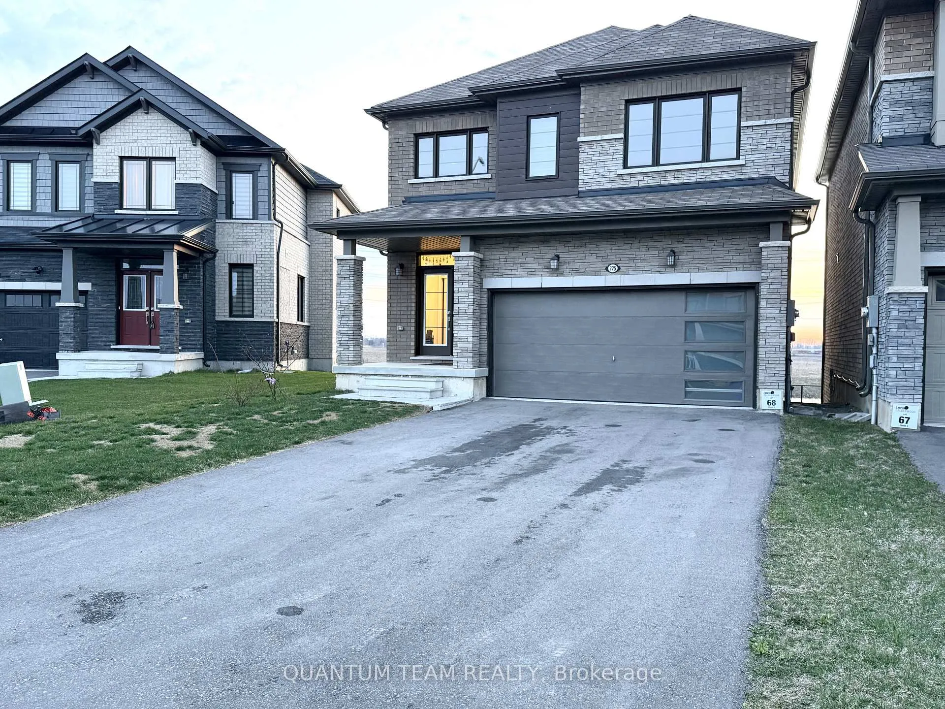 Photo 1 of 225 Vanilla Trail, Thorold, Rolling Meadows — HOMEH
