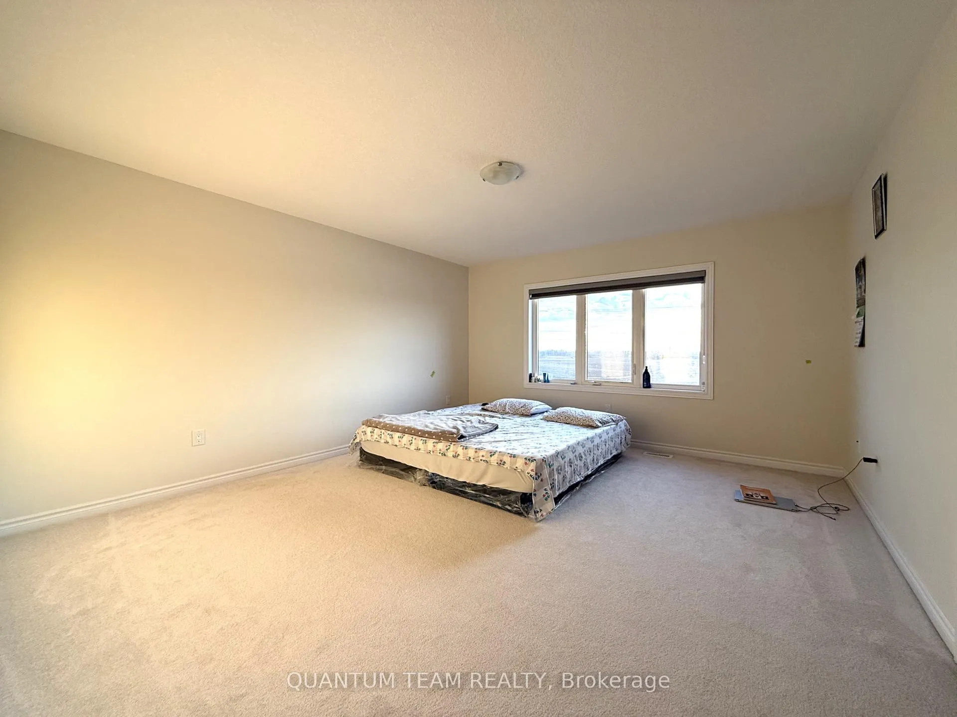 Photo 5 of 225 Vanilla Trail, Thorold, Rolling Meadows — HOMEH
