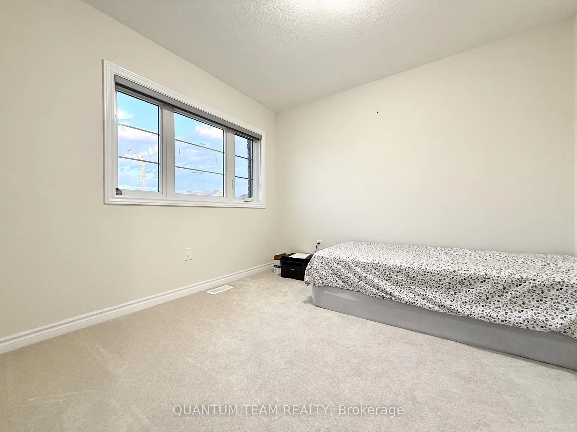 Photo 6 of 225 Vanilla Trail, Thorold, Rolling Meadows — HOMEH