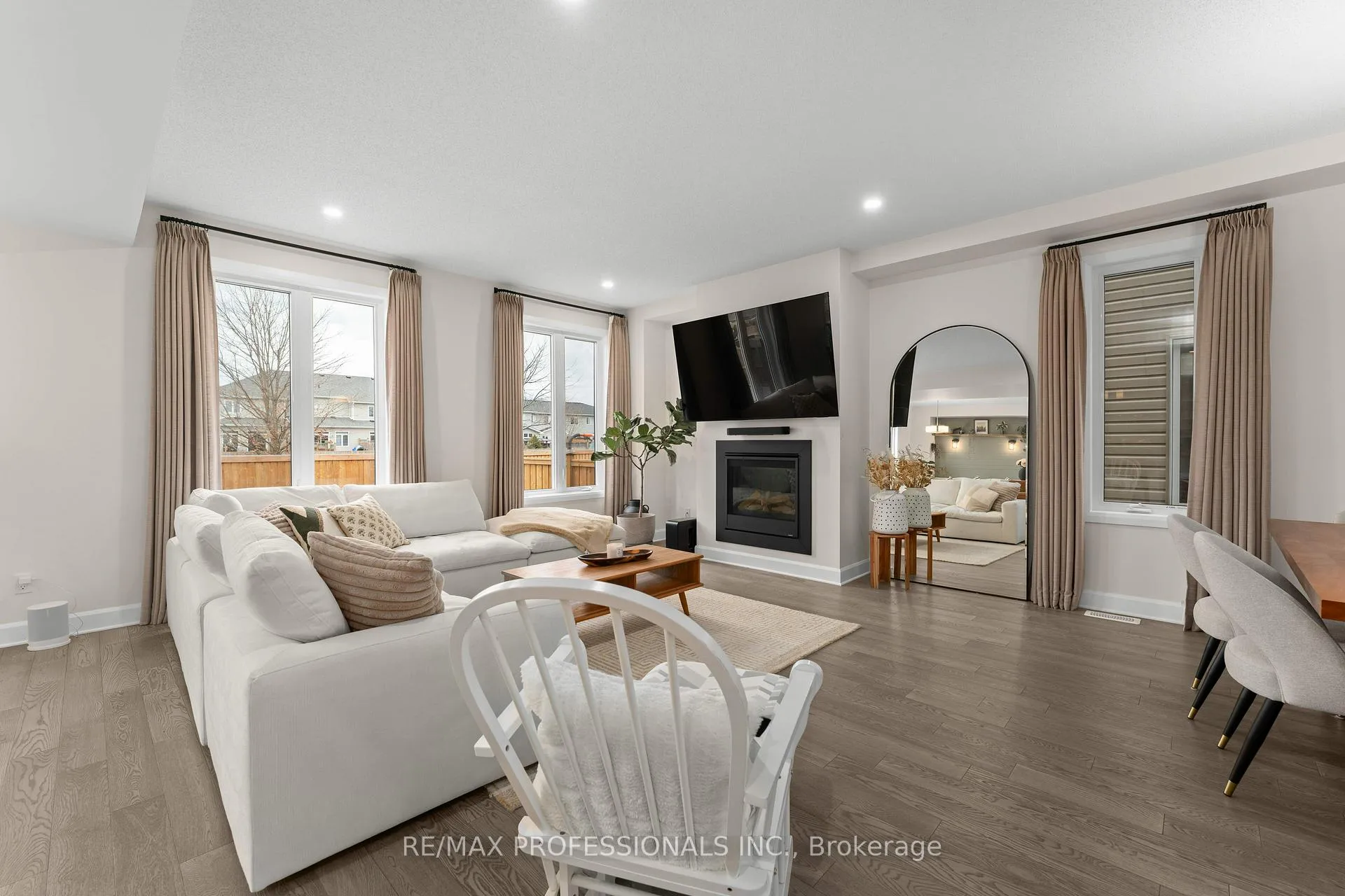Photo 6 of 1395 Monarch Drive, Kingston, City Northwest — HOMEH