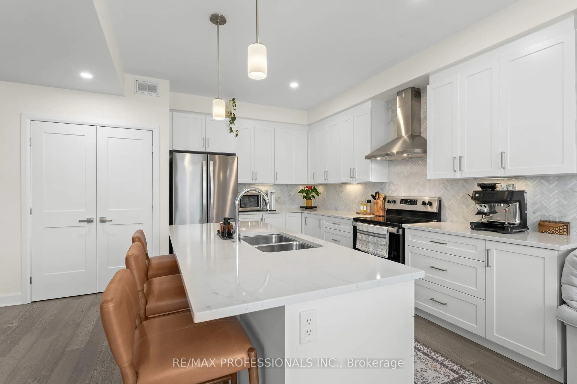 Photo 11 of 1395 Monarch Drive, Kingston, City Northwest — HOMEH