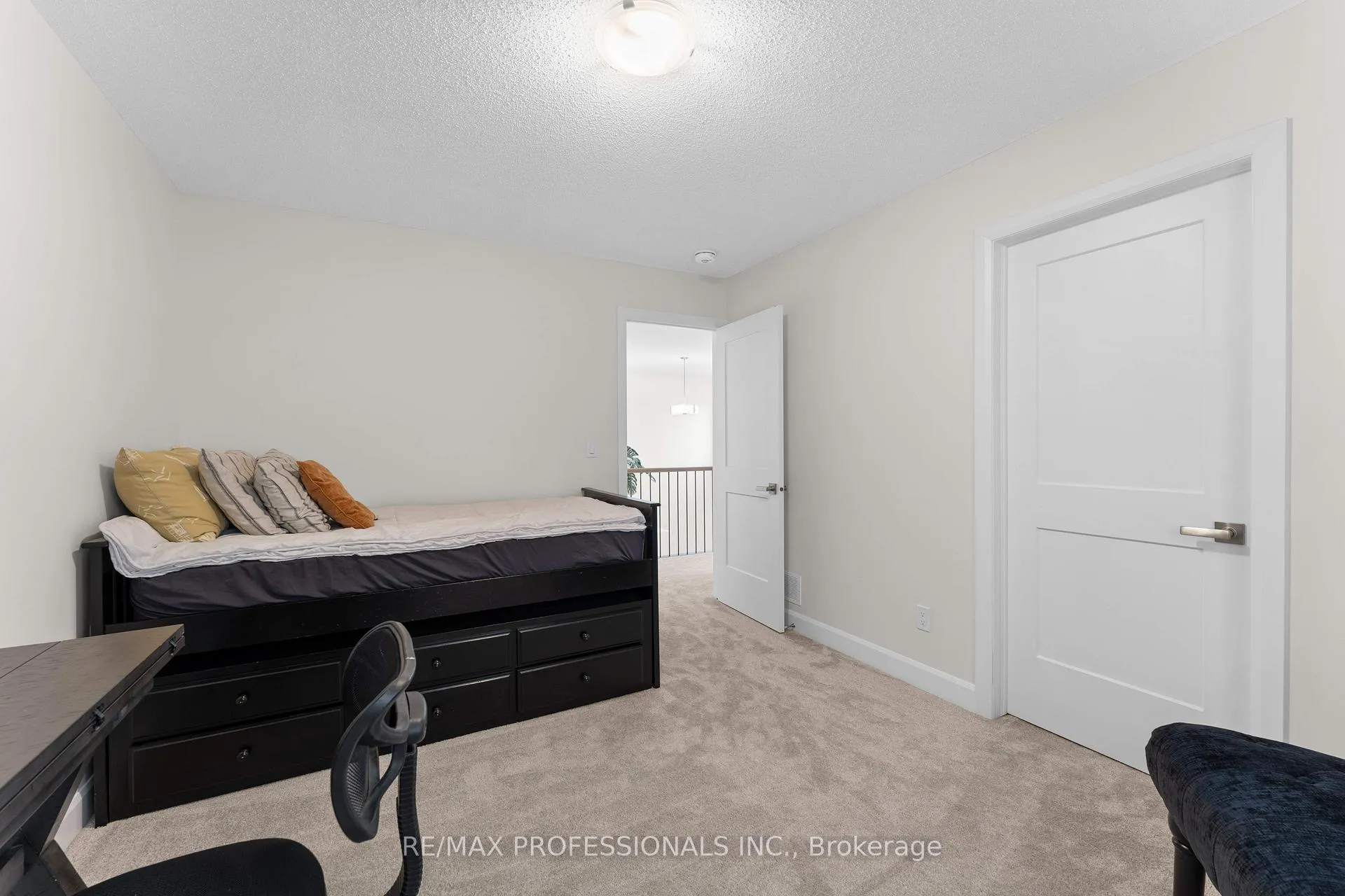 Photo 33 of 1395 Monarch Drive, Kingston, City Northwest — HOMEH