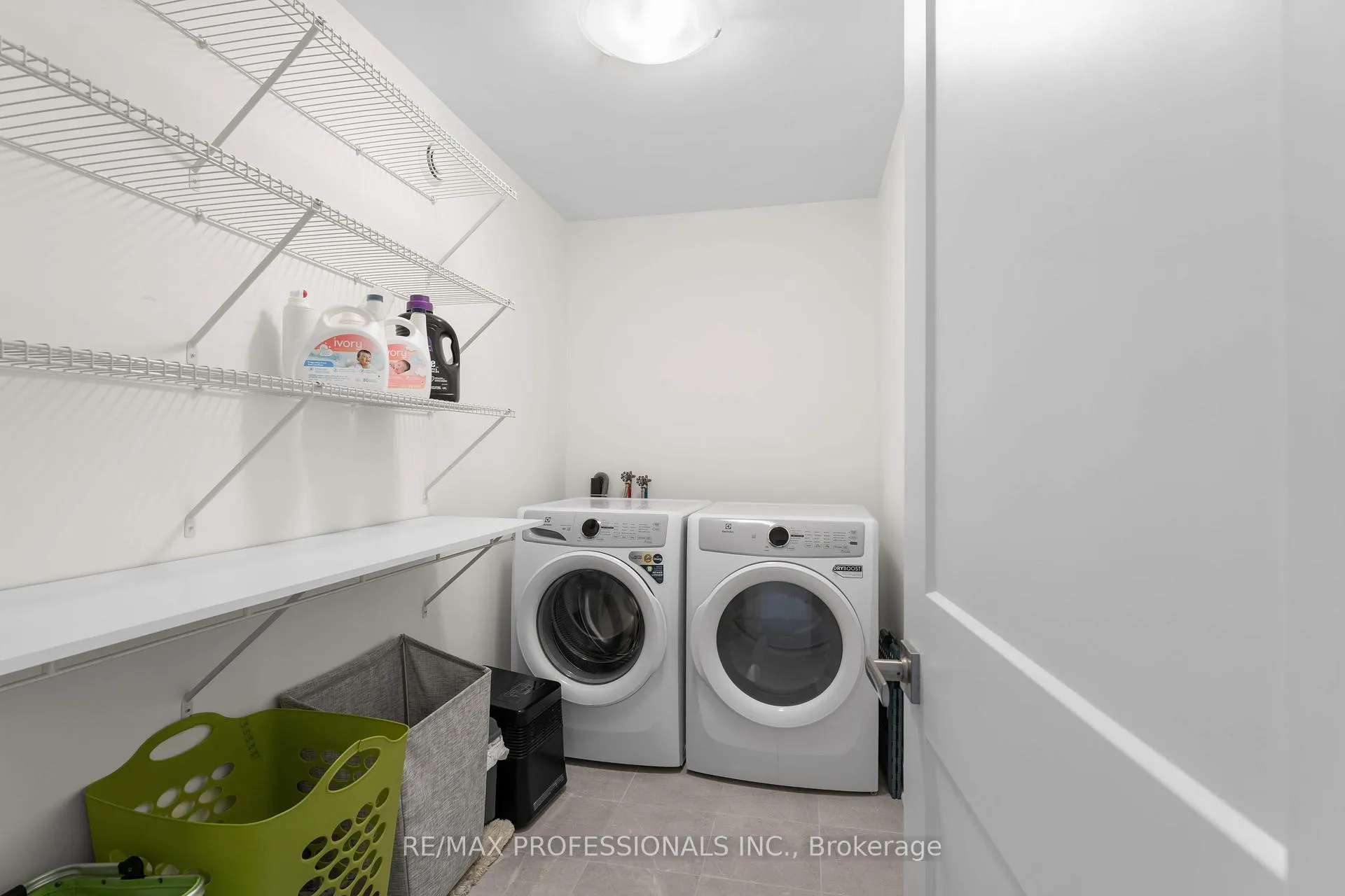 Photo 37 of 1395 Monarch Drive, Kingston, City Northwest — HOMEH