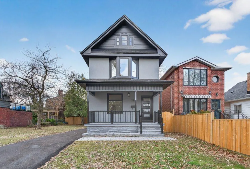 Front of 290 Chisholm Avenue