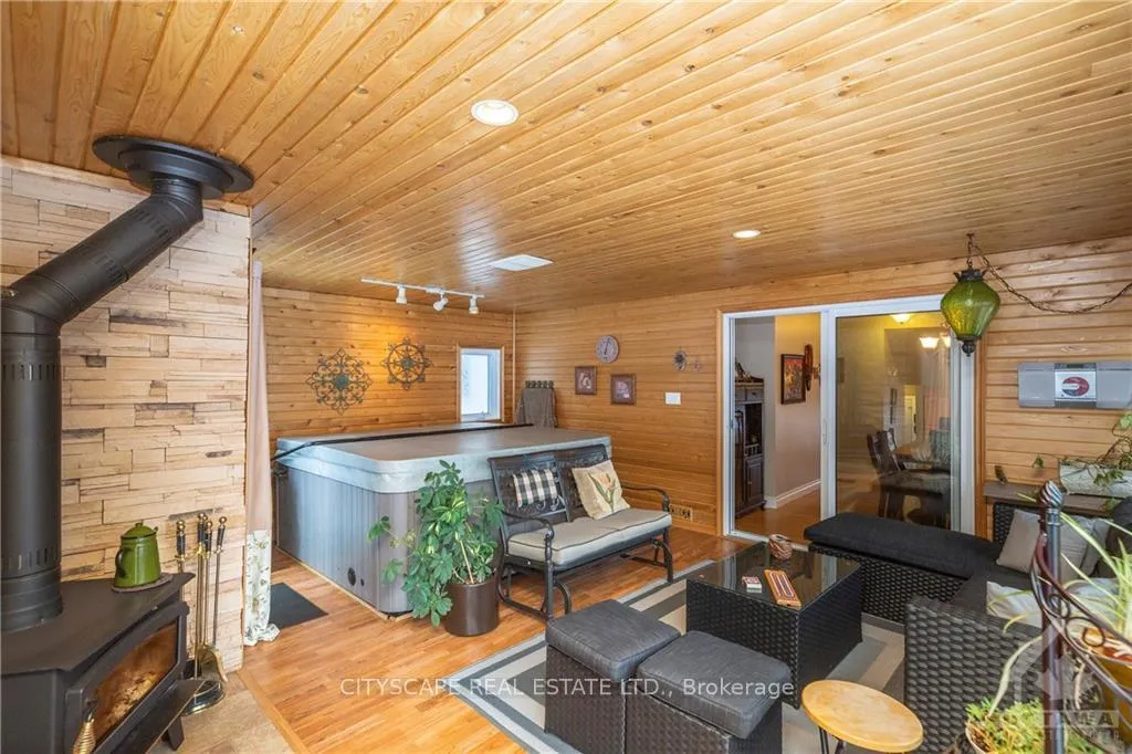 Photo 12 of 1436 Boyer Road, Ottawa, Chateauneuf — HOMEH