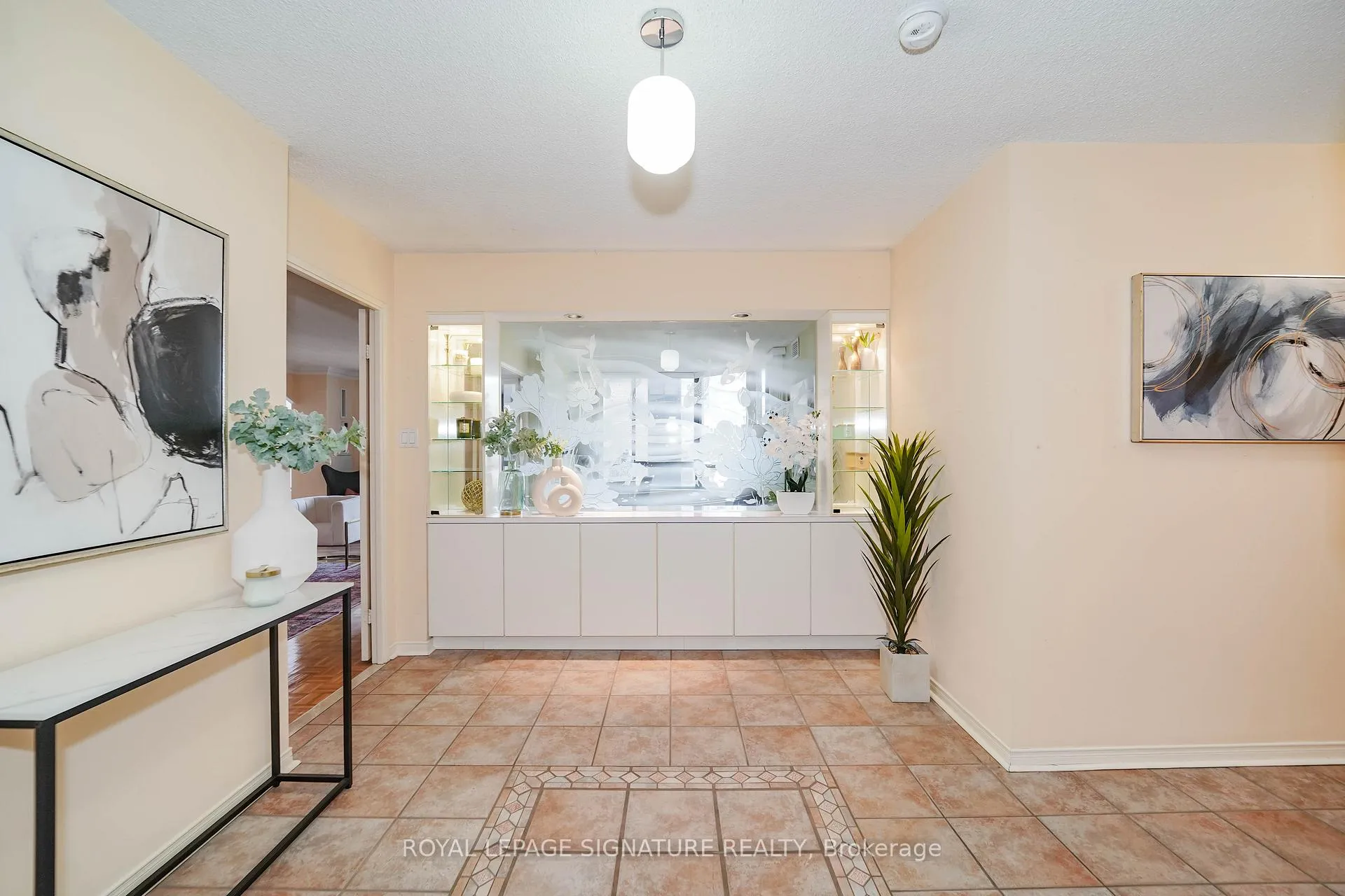 Photo 9 of Unit 1001, 211 St Patrick Street, Toronto, Kensington-Chinatown — HOMEH
