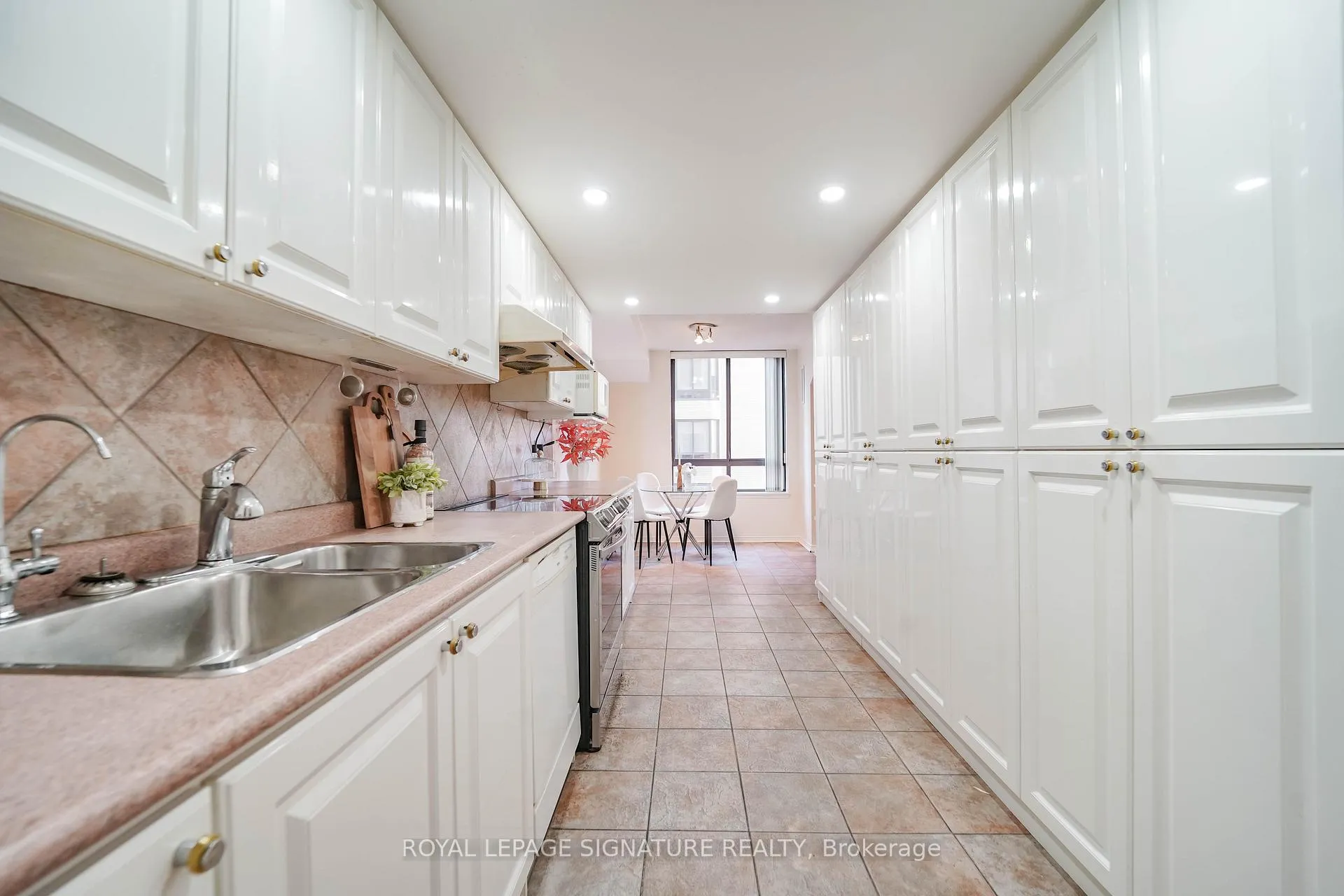 Photo 22 of Unit 1001, 211 St Patrick Street, Toronto, Kensington-Chinatown — HOMEH
