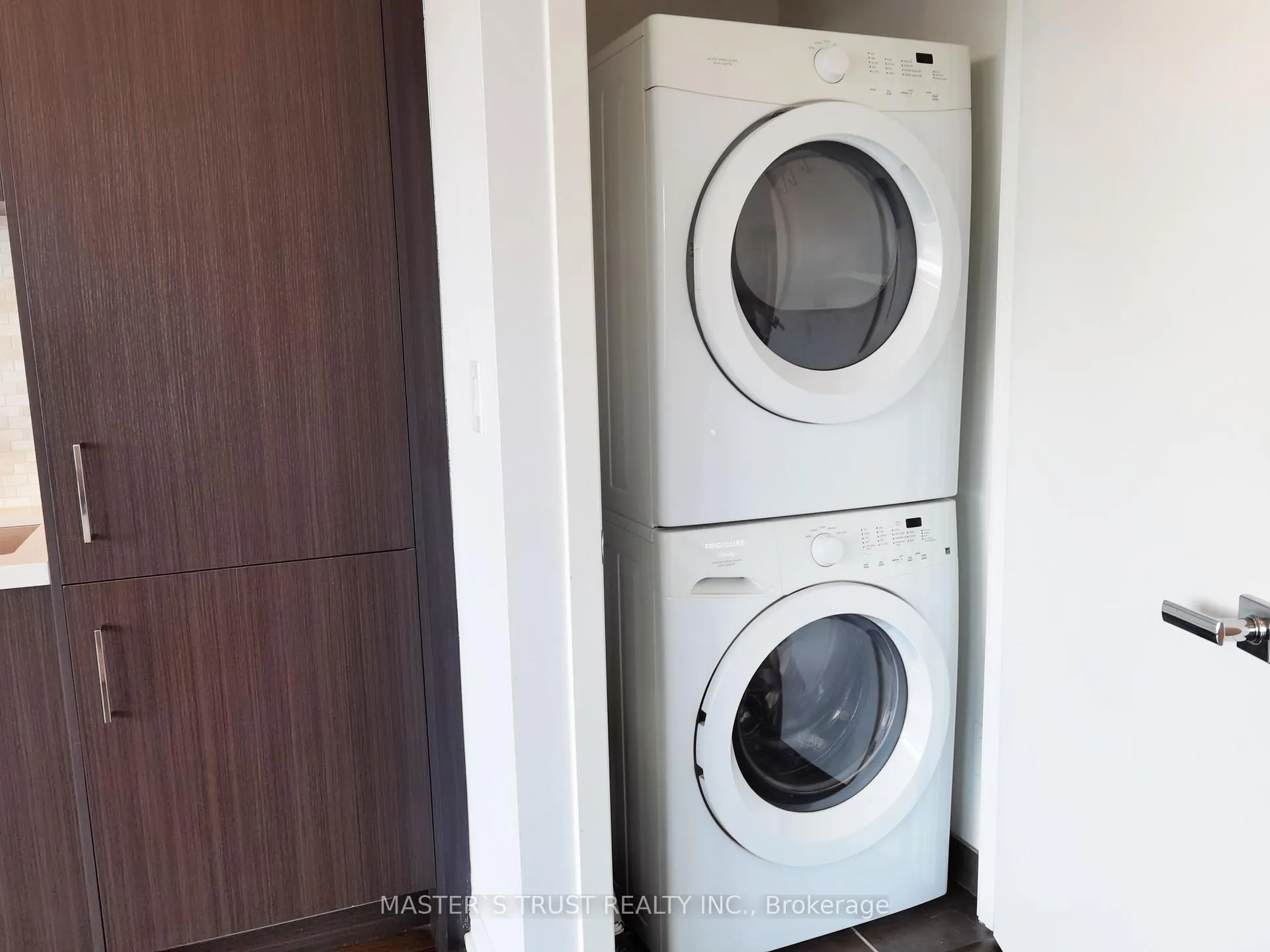 Photo 8 of Unit 2805, 21 Widmer Street, Toronto, Waterfront Communities — HOMEH