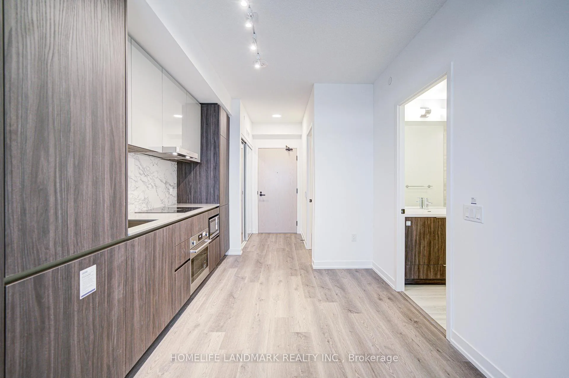 Photo 6 of Unit 1510, 8 interchange Way, Vaughan, Vaughan Corporate Centre — HOMEH