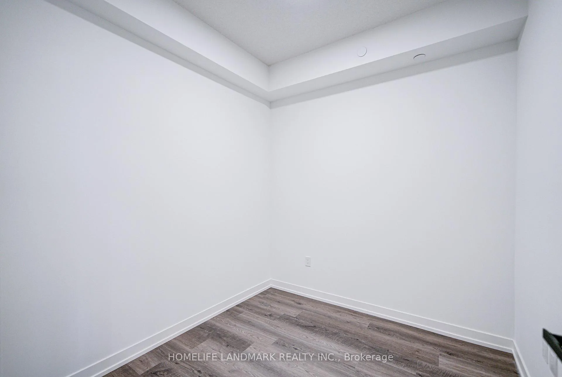 Photo 12 of Unit 1510, 8 interchange Way, Vaughan, Vaughan Corporate Centre — HOMEH