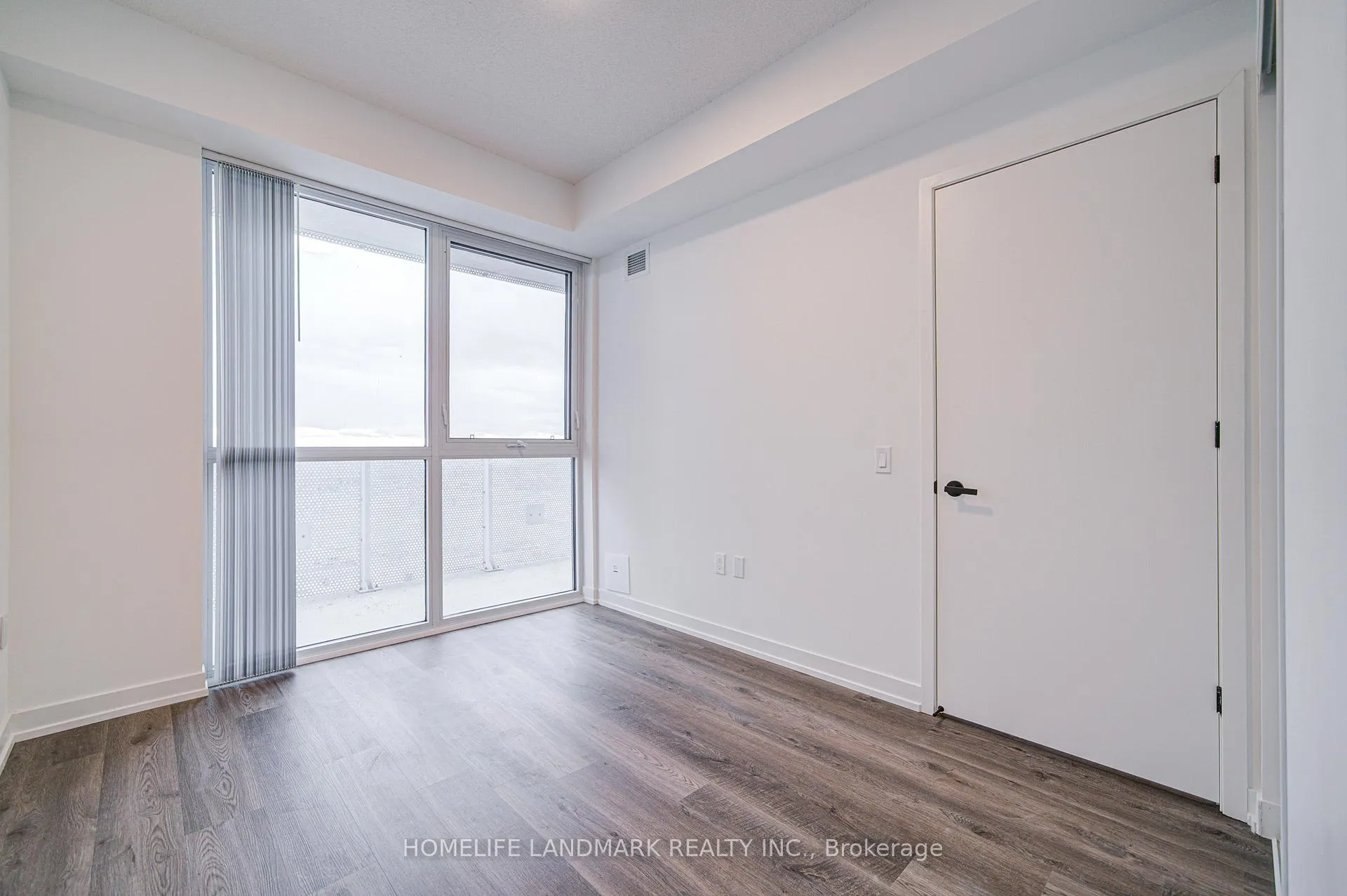 Photo 16 of Unit 1510, 8 interchange Way, Vaughan, Vaughan Corporate Centre — HOMEH