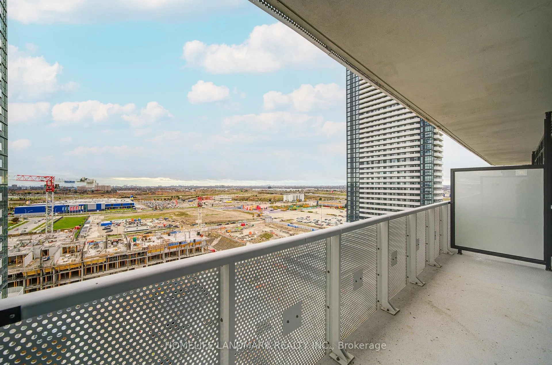 Photo 18 of Unit 1510, 8 interchange Way, Vaughan, Vaughan Corporate Centre — HOMEH