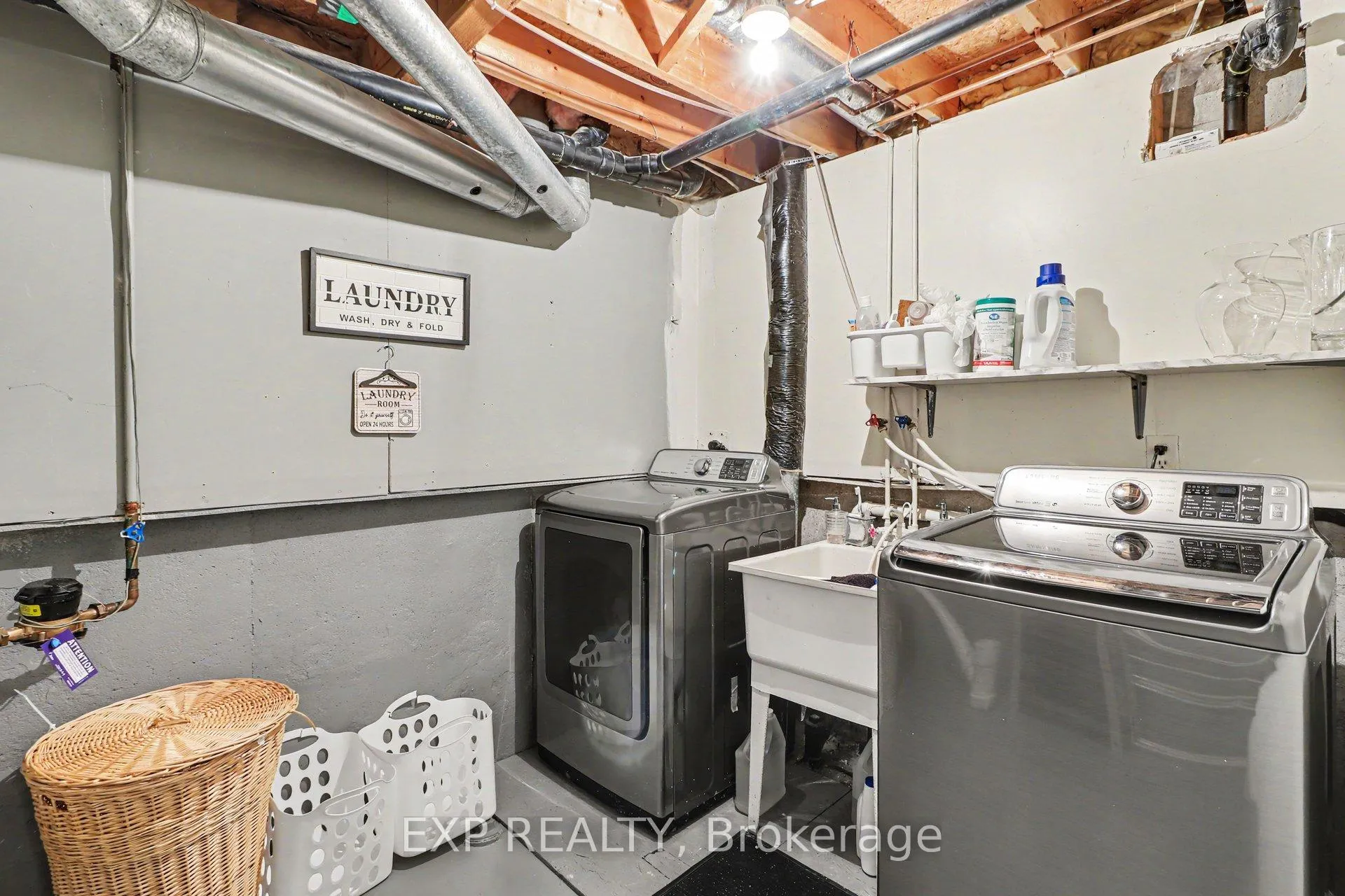 Photo 21 of 358 Valade Crescent, Ottawa, Fallingbrook/Pineridge — HOMEH