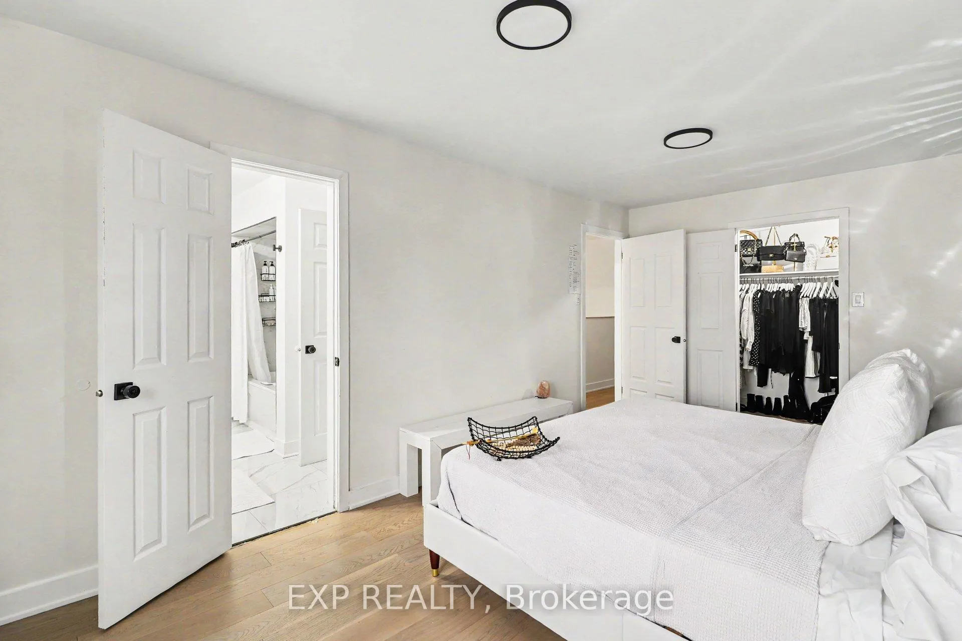 Photo 23 of 358 Valade Crescent, Ottawa, Fallingbrook/Pineridge — HOMEH