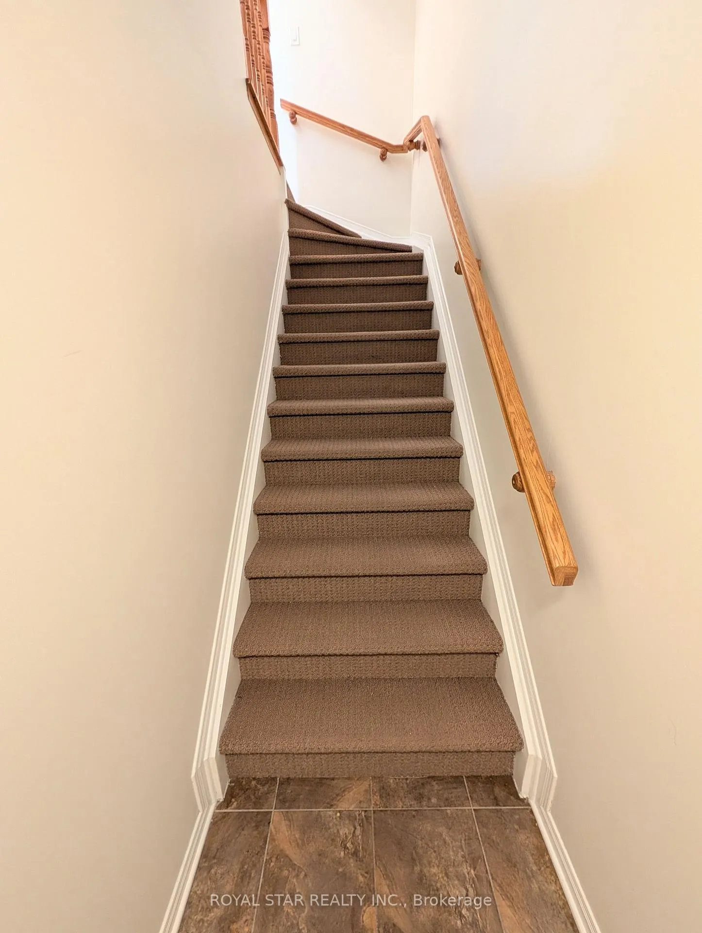 Photo 5 of 241 Keltie Private, Ottawa, Barrhaven - Longfields — HOMEH