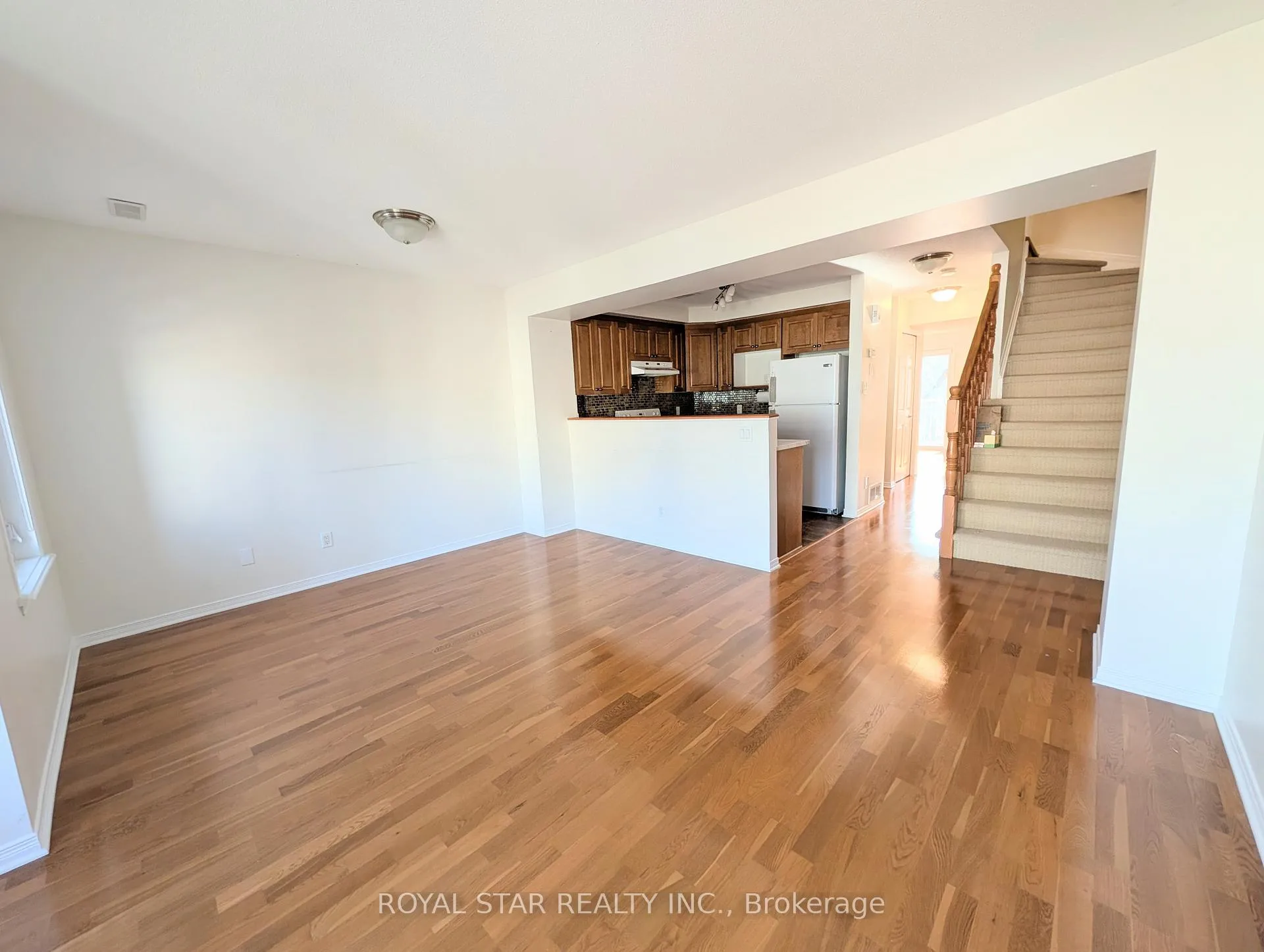 Photo 13 of 241 Keltie Private, Ottawa, Barrhaven - Longfields — HOMEH