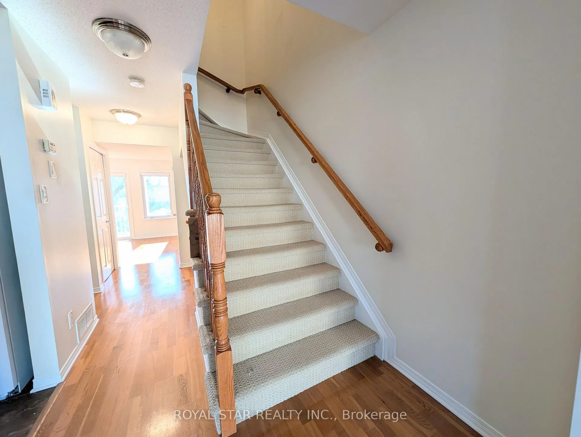 Photo 18 of 241 Keltie Private, Ottawa, Barrhaven - Longfields — HOMEH