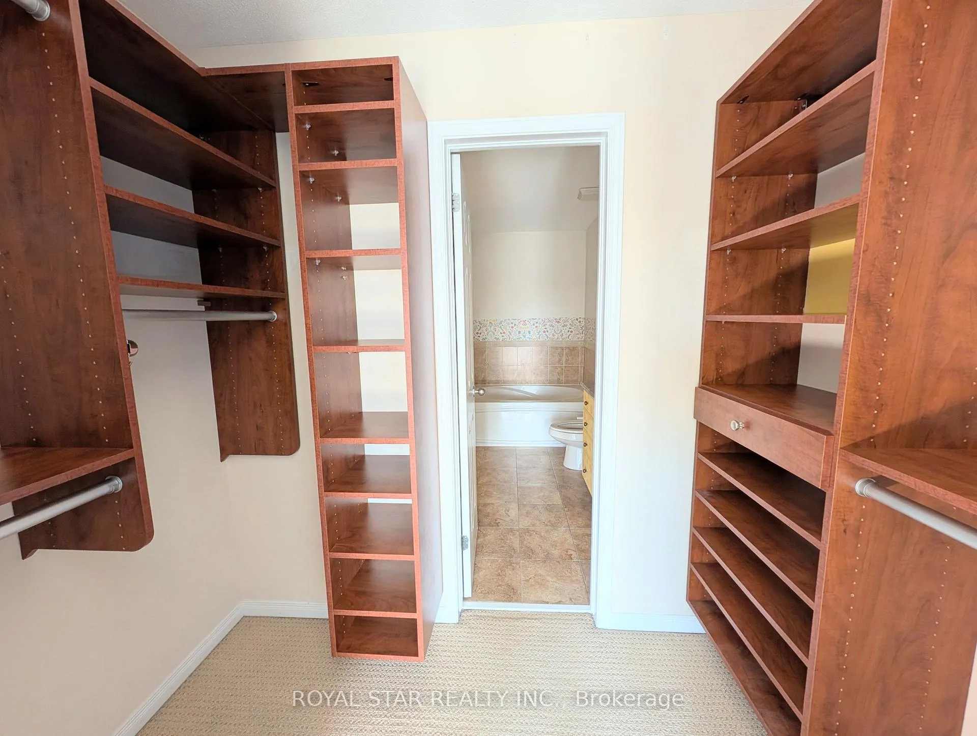 Photo 22 of 241 Keltie Private, Ottawa, Barrhaven - Longfields — HOMEH