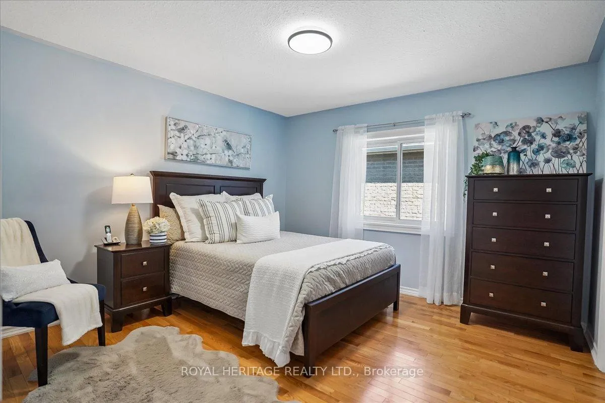 Photo 13 of 38 Bingham Gate, Clarington, Courtice — HOMEH