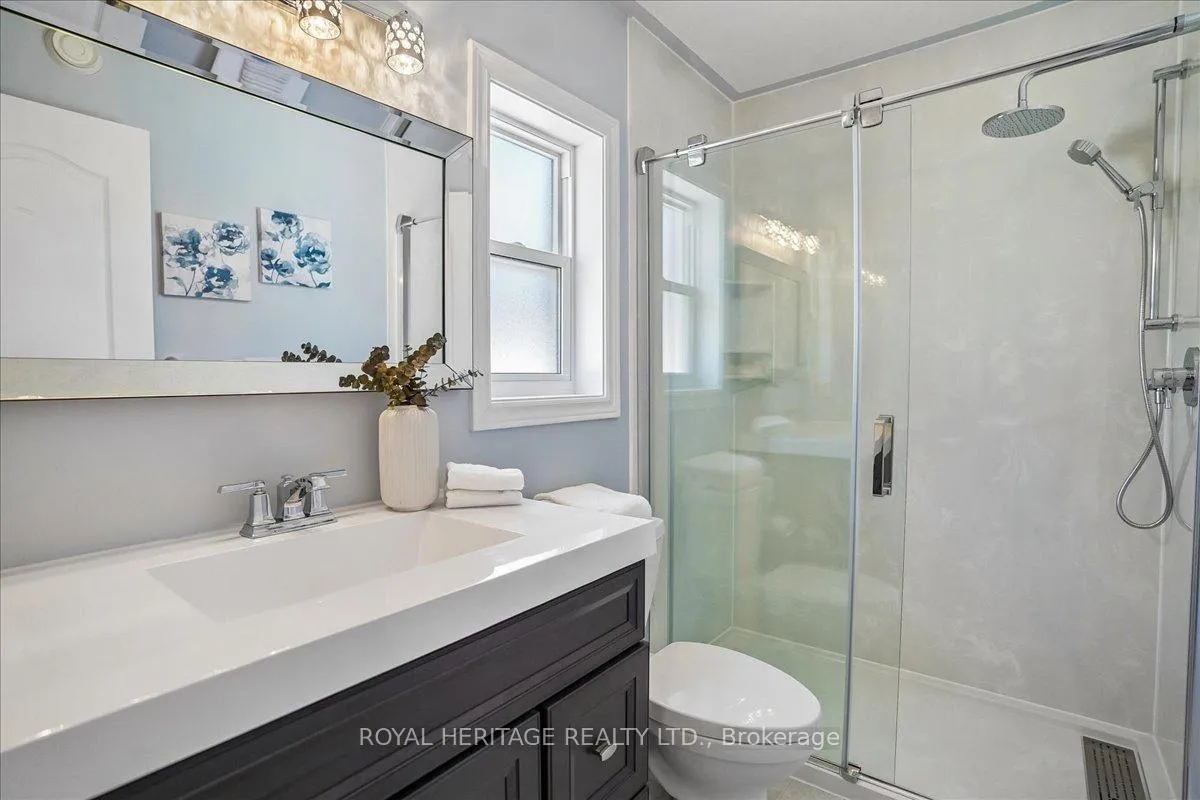 Photo 16 of 38 Bingham Gate, Clarington, Courtice — HOMEH