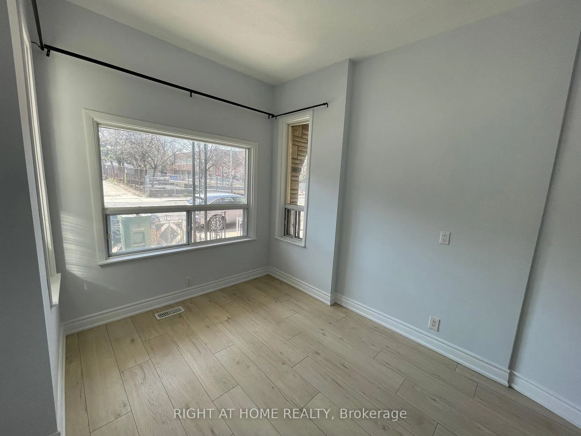 Photo 6 of 477 Ossington Avenue, Toronto, Palmerston-Little Italy — HOMEH