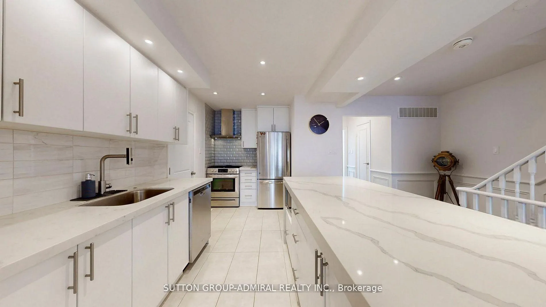 Photo 8 of 20 West Borough Street, Markham, Aileen-Willowbrook — HOMEH