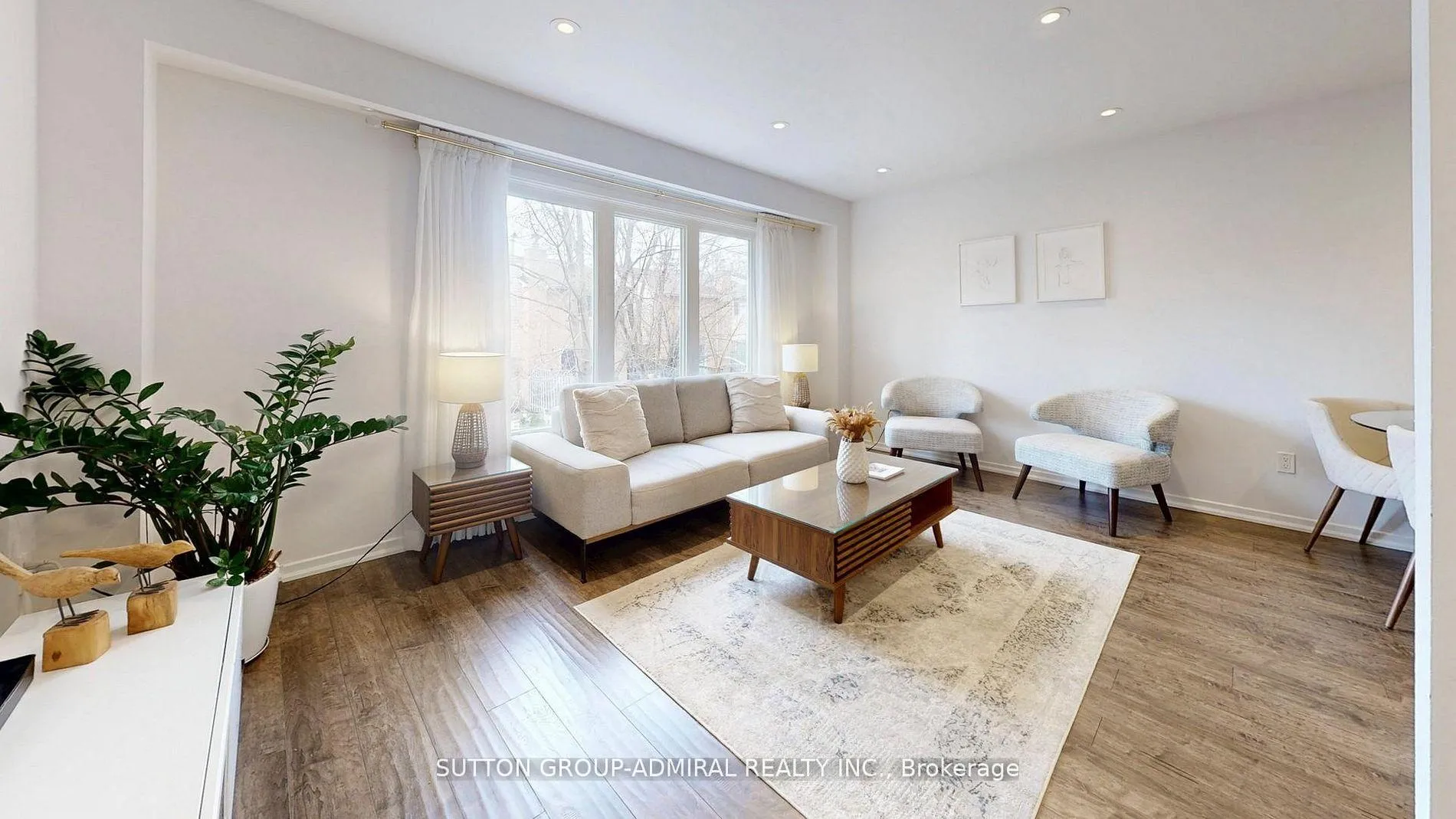 Photo 13 of 20 West Borough Street, Markham, Aileen-Willowbrook — HOMEH