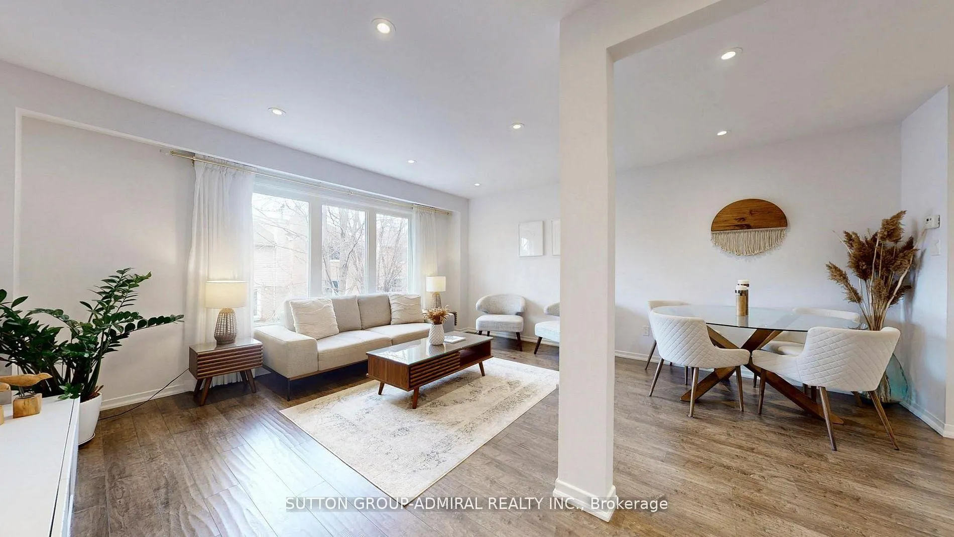 Photo 14 of 20 West Borough Street, Markham, Aileen-Willowbrook — HOMEH