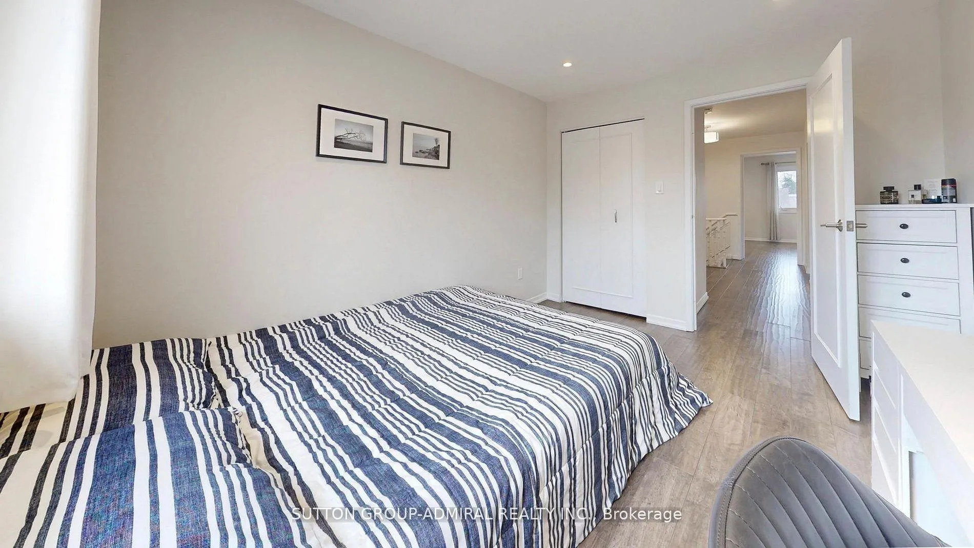 Photo 22 of 20 West Borough Street, Markham, Aileen-Willowbrook — HOMEH