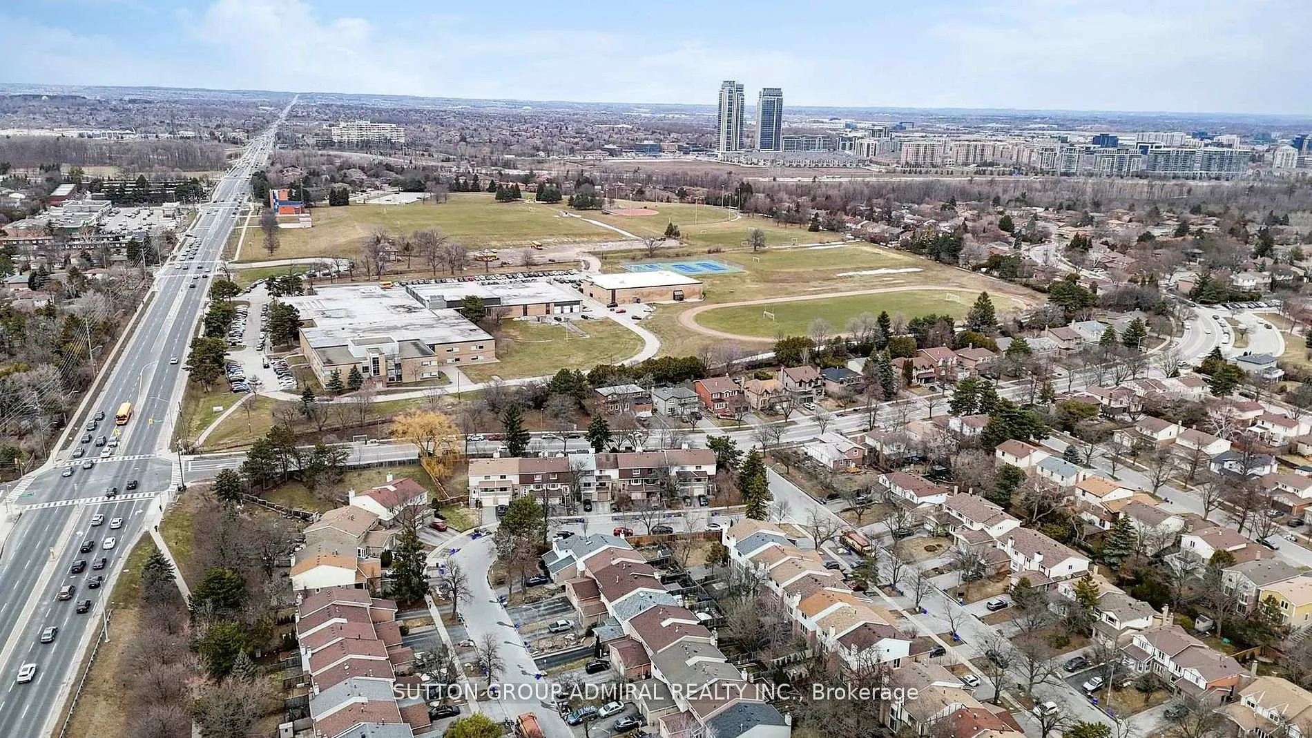 Photo 41 of 20 West Borough Street, Markham, Aileen-Willowbrook — HOMEH