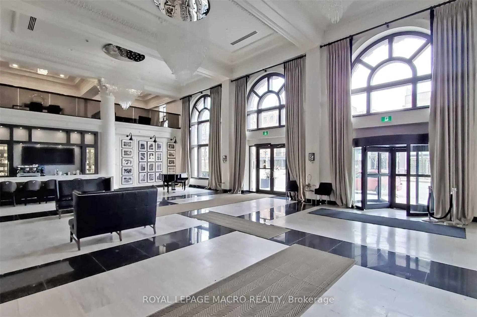 Photo 5 of Unit 1112, 112 King Street E, Hamilton, Beasley — HOMEH