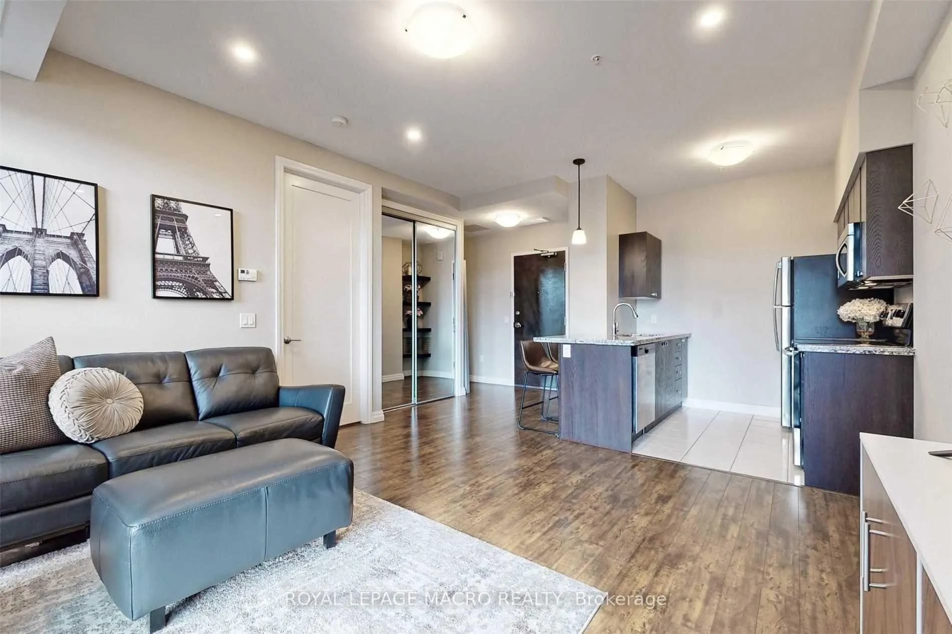 Photo 10 of Unit 1112, 112 King Street E, Hamilton, Beasley — HOMEH