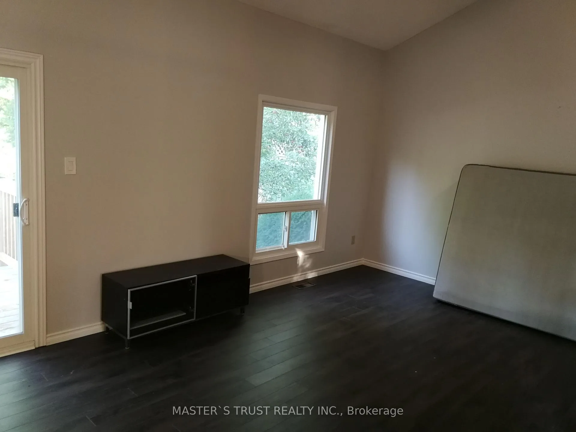 Photo 6 of 360 Imperial Road S, Guelph, Willow West/Sugarbush/West Acres — HOMEH