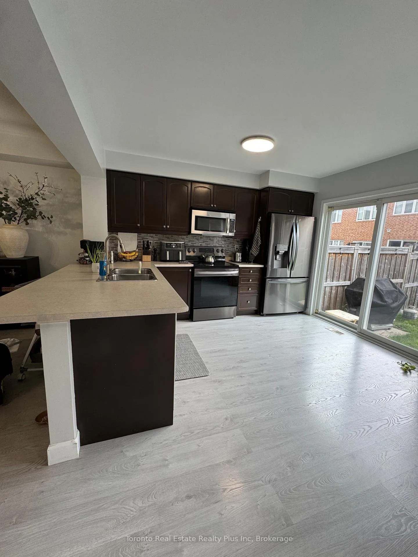 Photo 5 of 573 Cargill Path, Milton, Coates — HOMEH