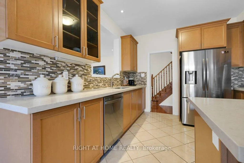 Photo 18 of 75 Hartwell Road, Halton Hills, Georgetown — HOMEH