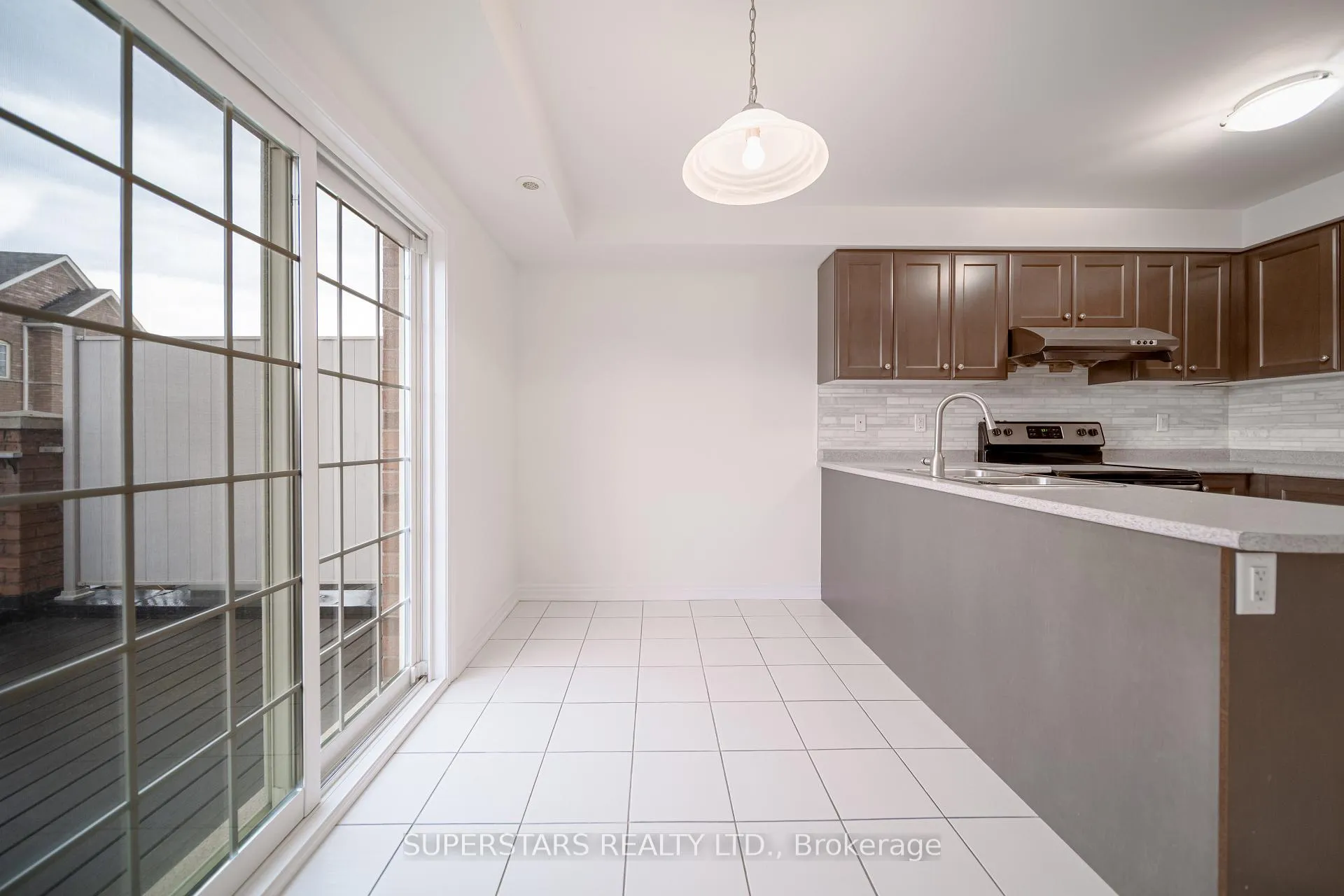 Photo 14 of 10000 Mccowan Road, Markham, Berczy — HOMEH