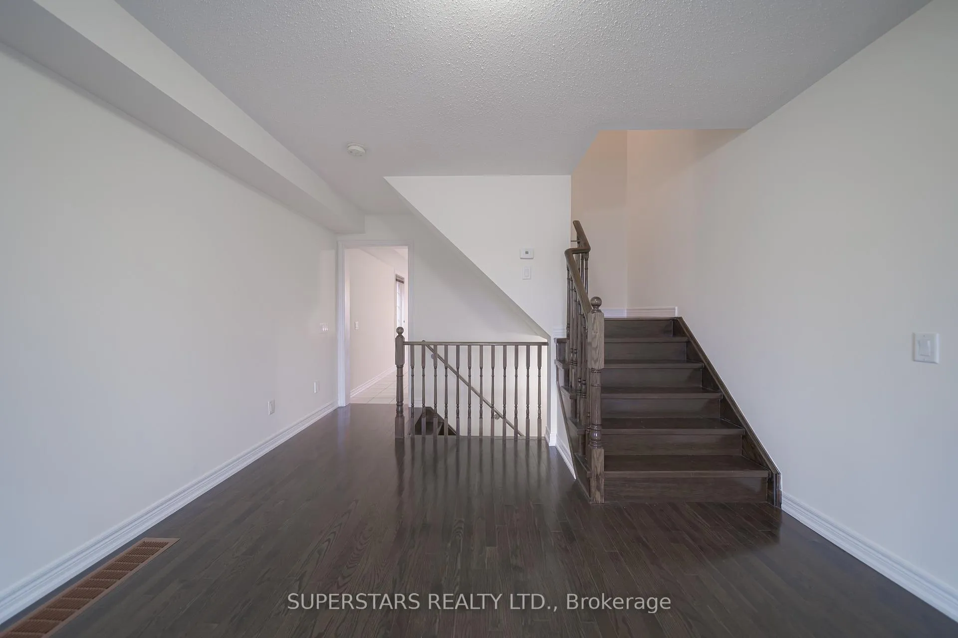Photo 18 of 10000 Mccowan Road, Markham, Berczy — HOMEH