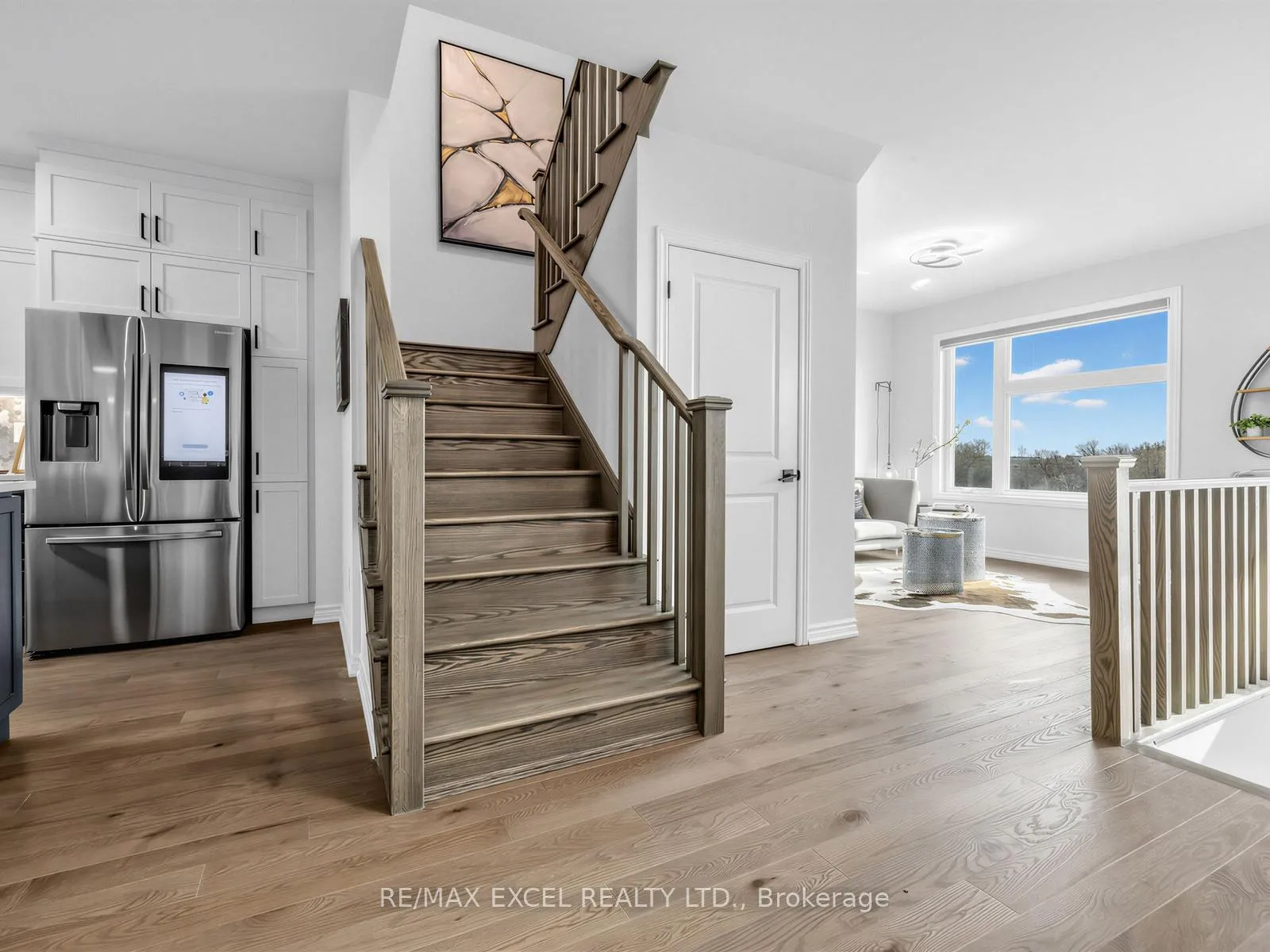 Photo 4 of 38 Navitas Crescent, Markham, Victoria Square — HOMEH