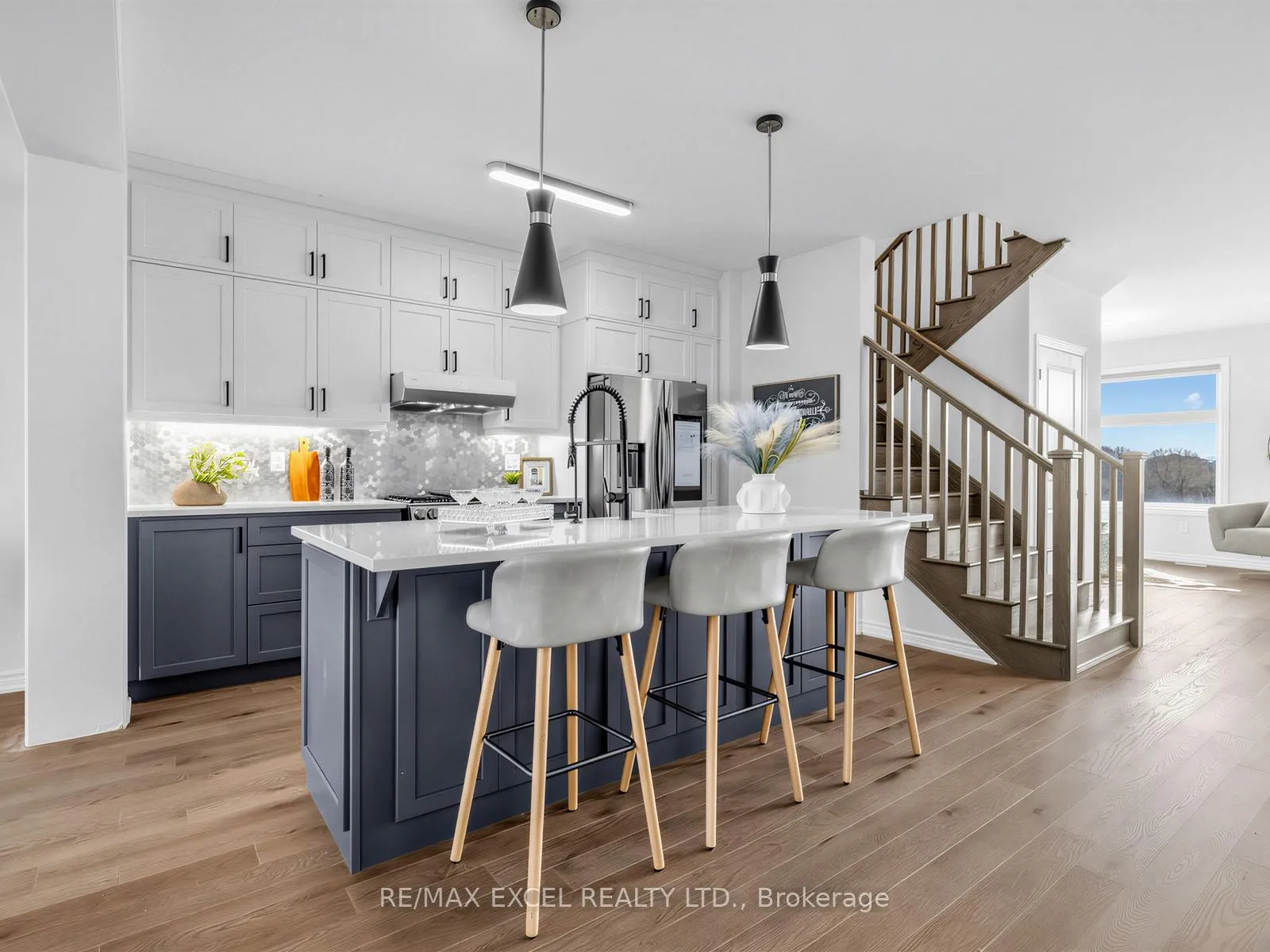Photo 10 of 38 Navitas Crescent, Markham, Victoria Square — HOMEH
