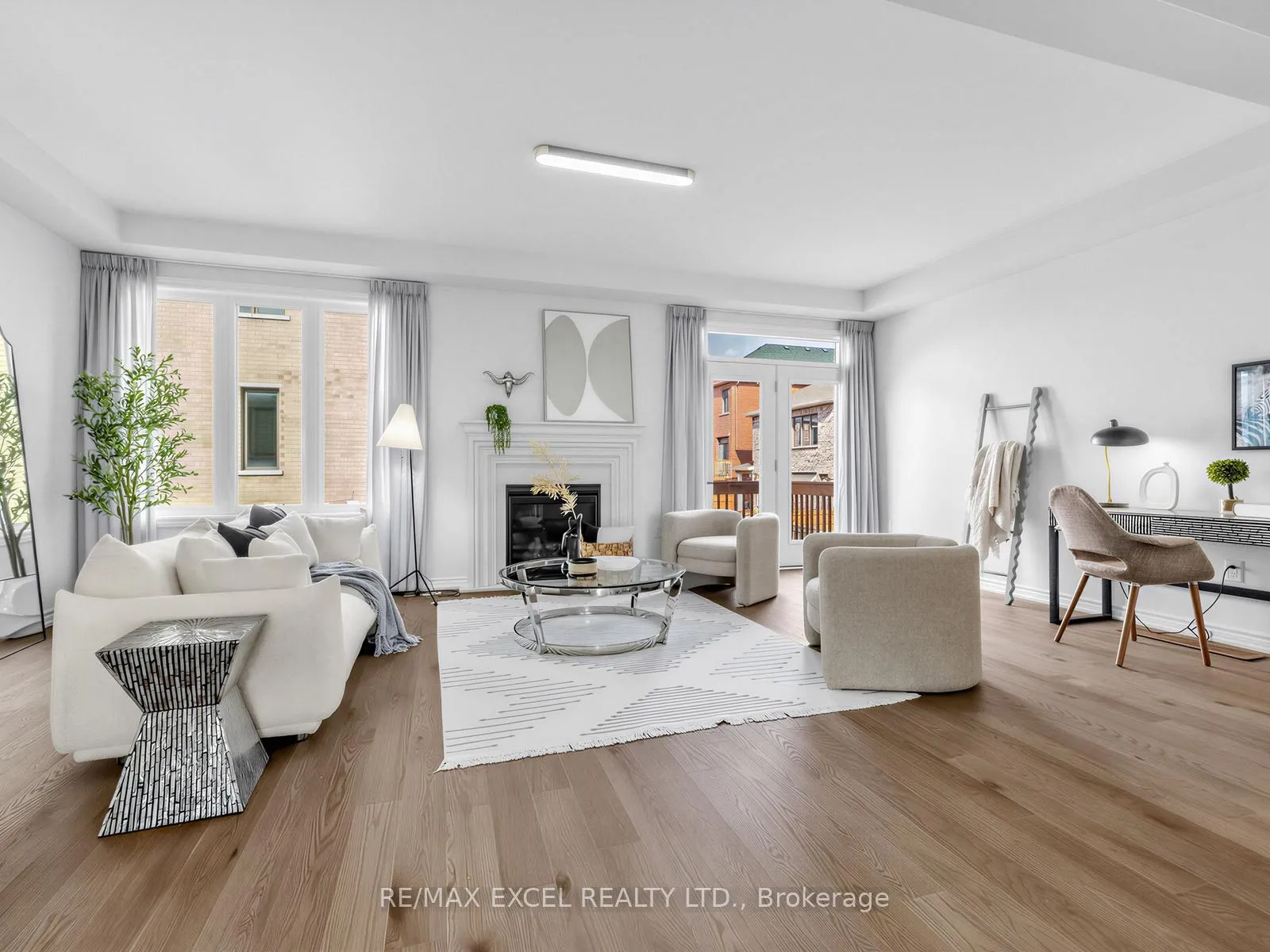 Photo 17 of 38 Navitas Crescent, Markham, Victoria Square — HOMEH
