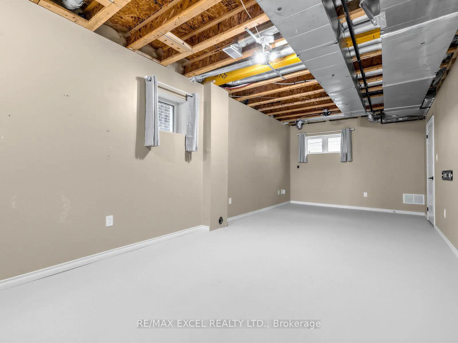 Photo 29 of 38 Navitas Crescent, Markham, Victoria Square — HOMEH