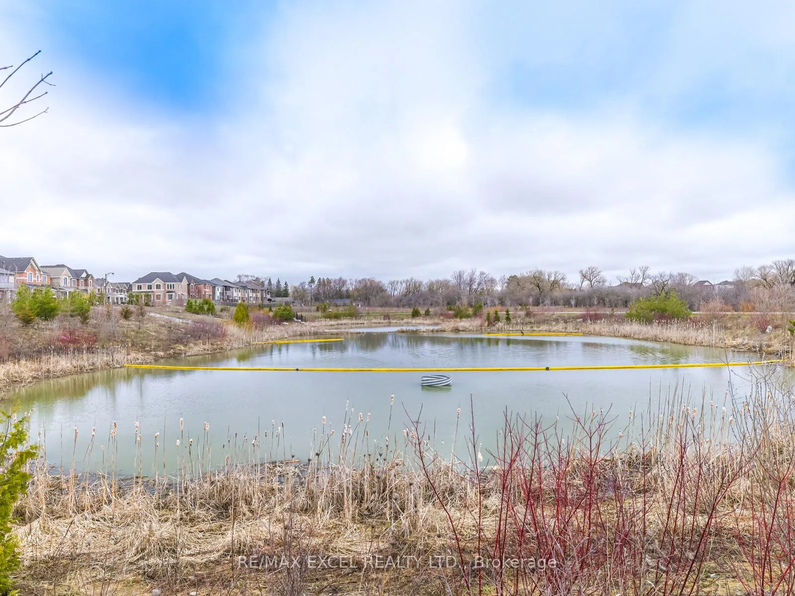 Photo 33 of 38 Navitas Crescent, Markham, Victoria Square — HOMEH