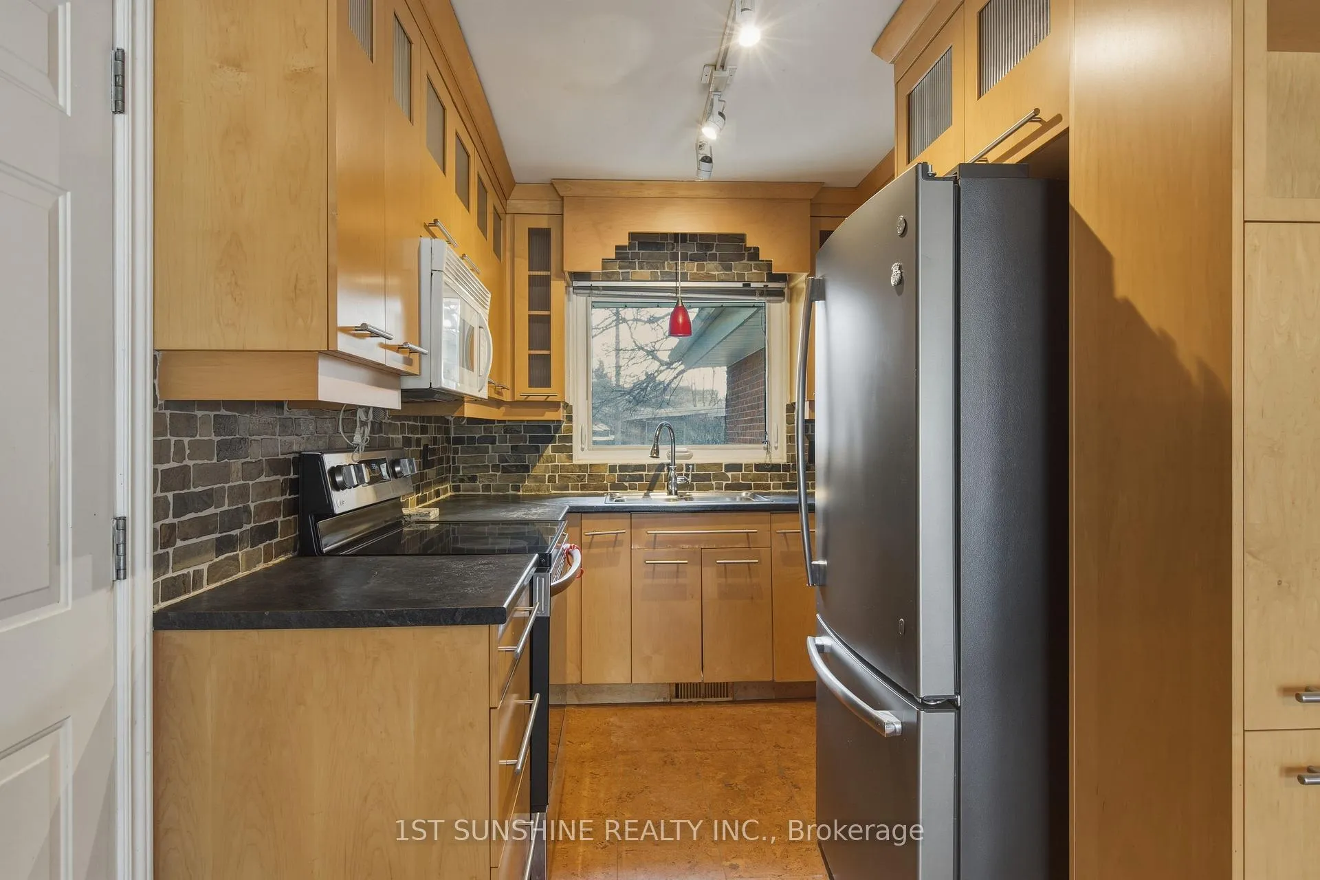 Photo 10 of 22 Westaway Place, Hamilton, Buchanan — HOMEH