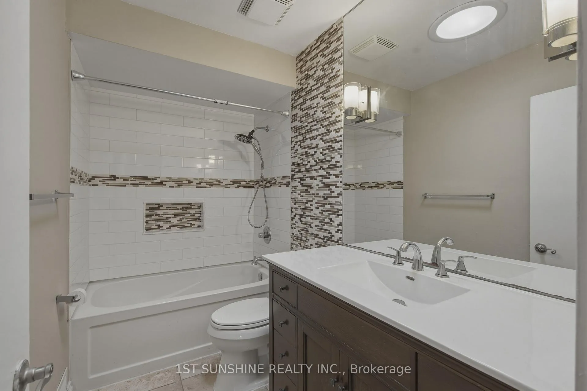 Photo 15 of 22 Westaway Place, Hamilton, Buchanan — HOMEH