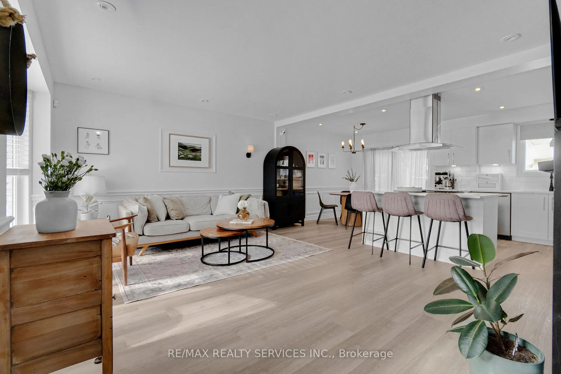 Photo 4 of 119 Dorothy Street, St. Catharines, Lakeport — HOMEH