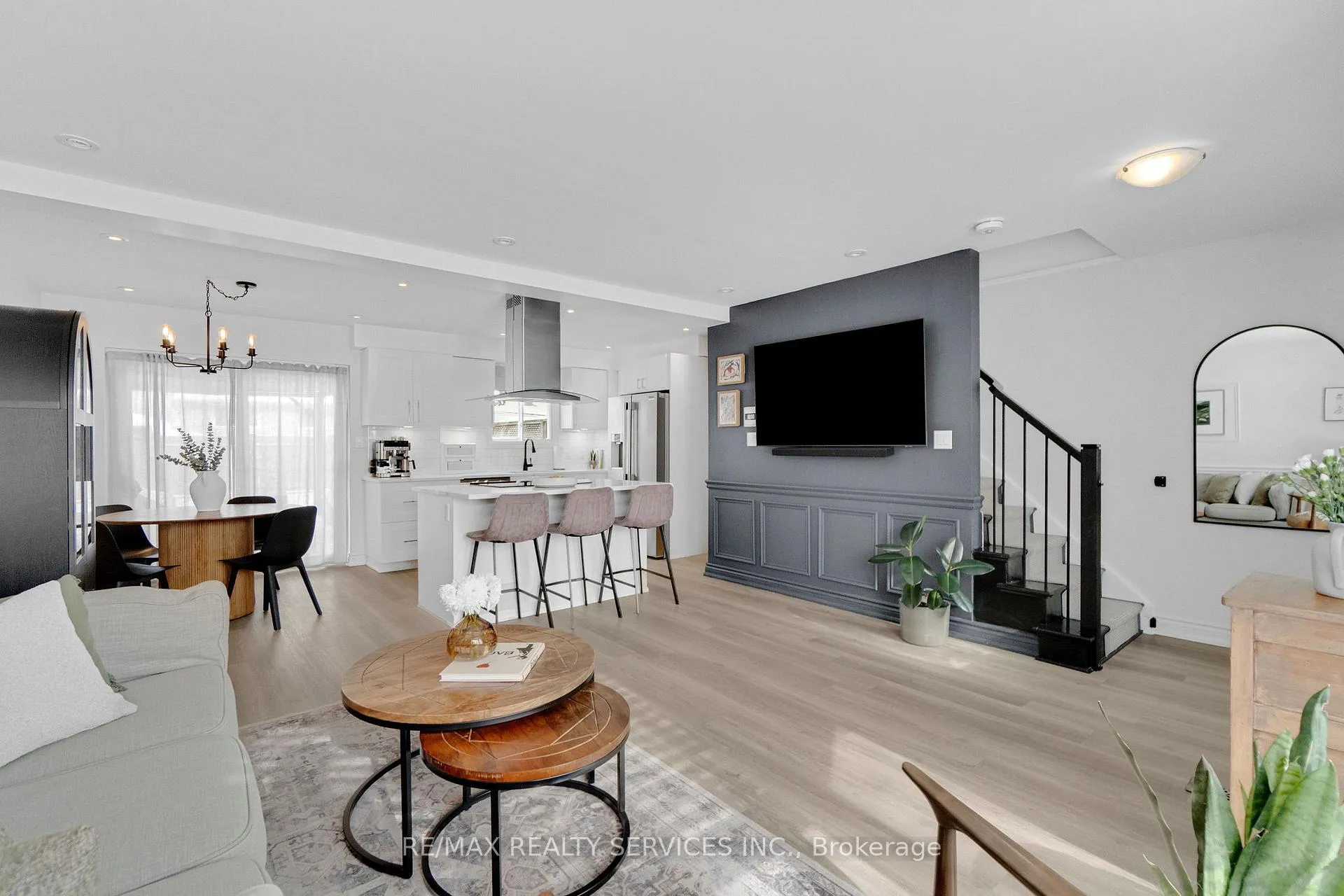 Photo 6 of 119 Dorothy Street, St. Catharines, Lakeport — HOMEH