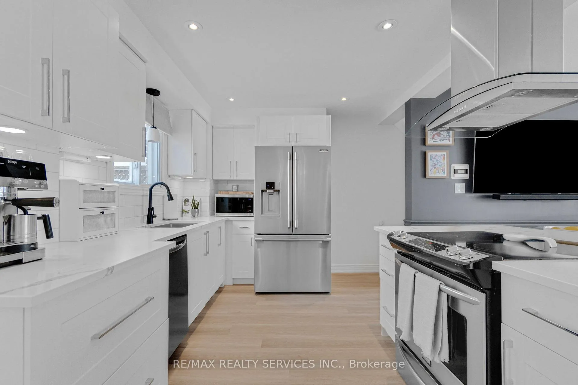 Photo 9 of 119 Dorothy Street, St. Catharines, Lakeport — HOMEH