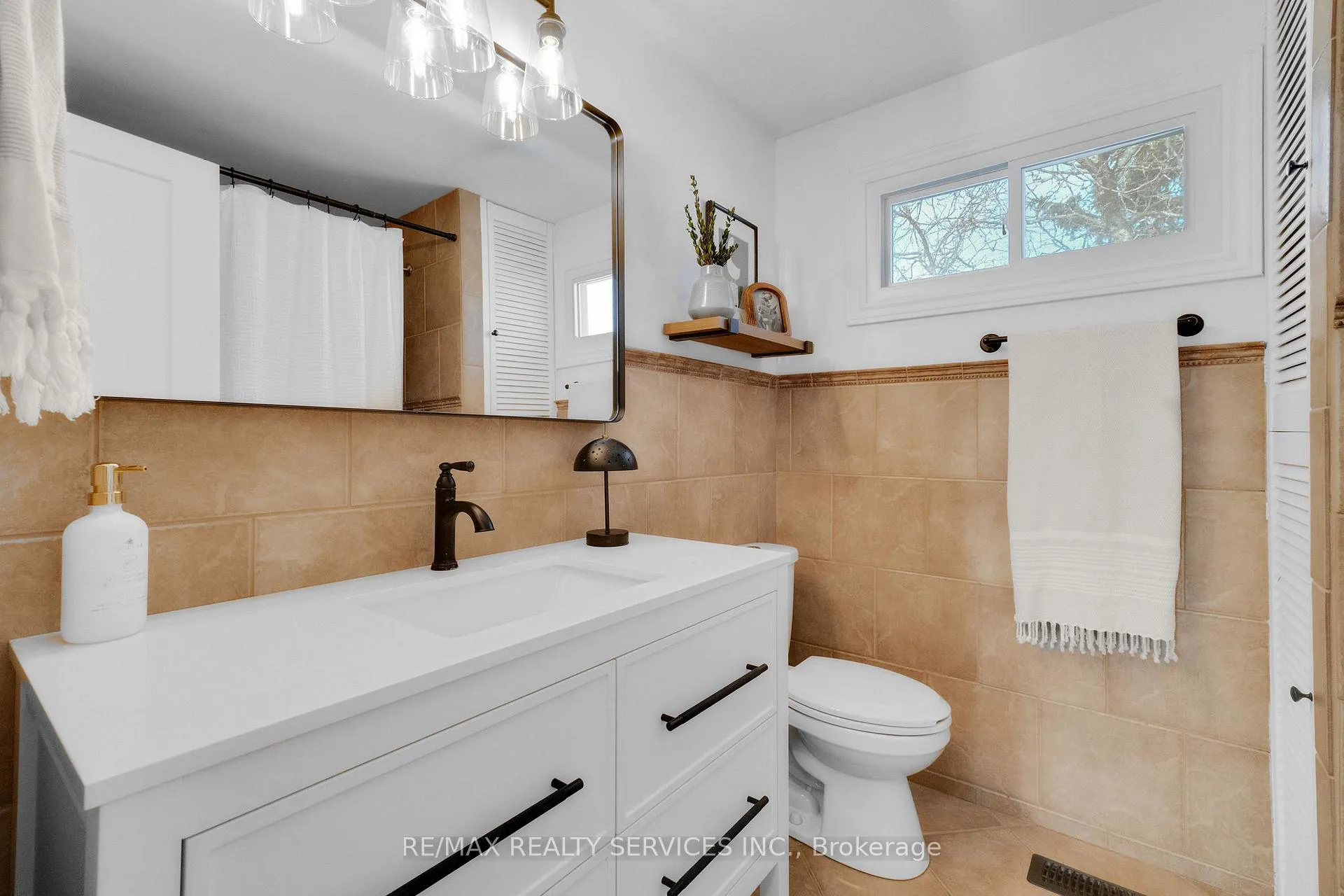 Photo 23 of 119 Dorothy Street, St. Catharines, Lakeport — HOMEH